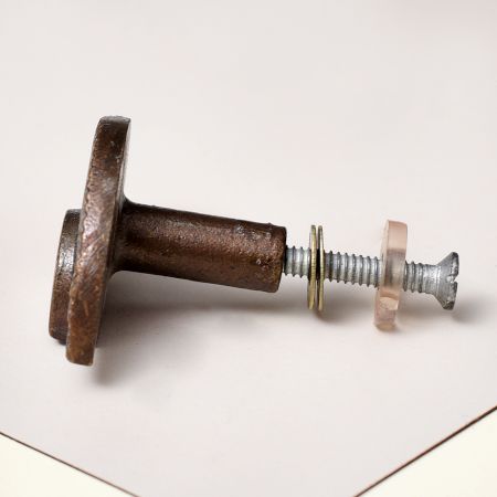 Decorative Iron Cabinet Knob in Unique Seashell Shape